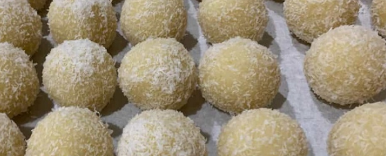 Coconut Ladoo