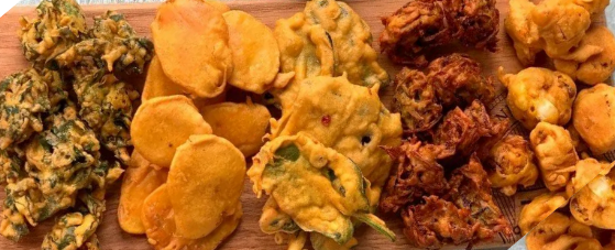 Mix Pakoras (20 pieces)
